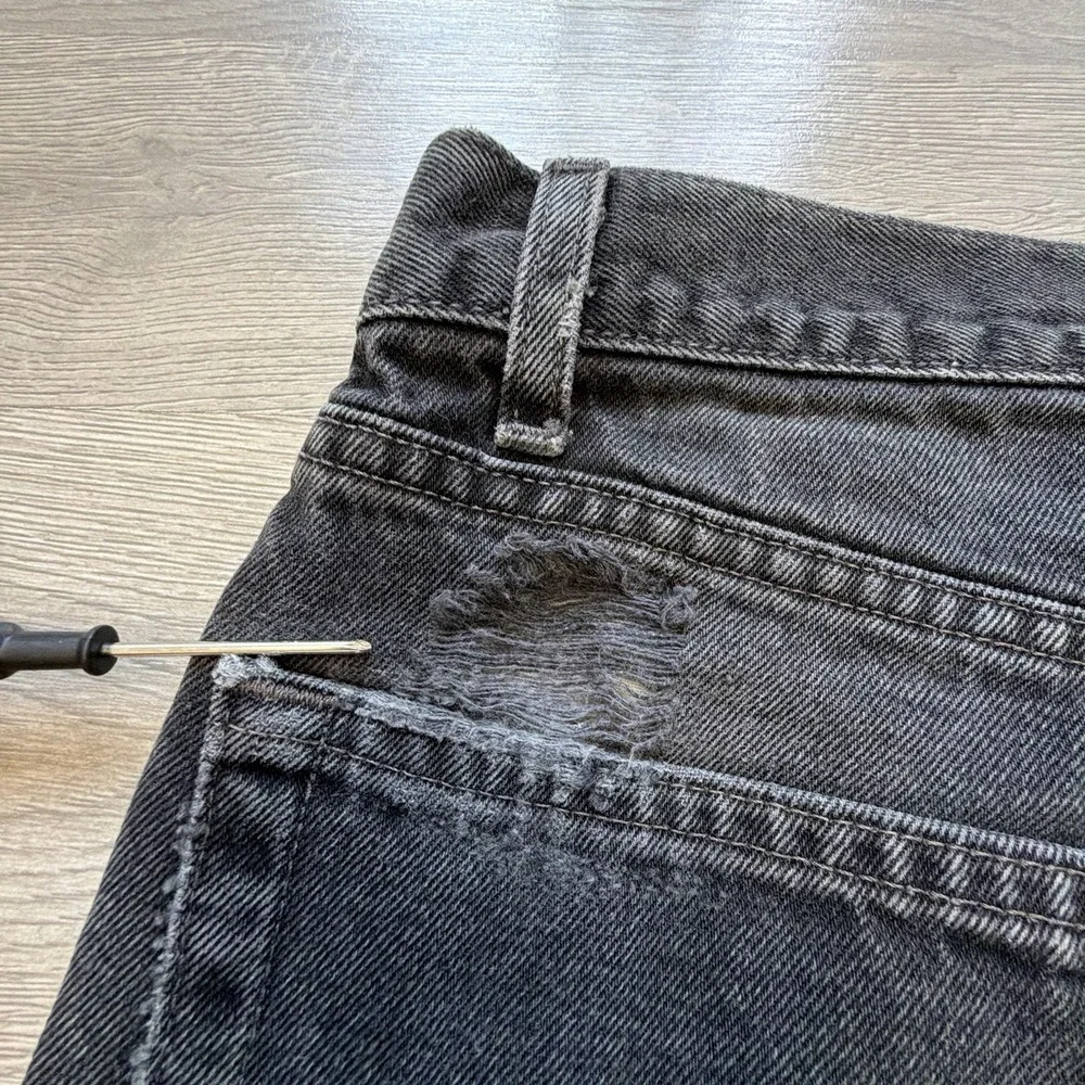 Vintage 90s Levis 550 Jeans Mens 36x34 Black Made in USA Relaxed Fit Denim